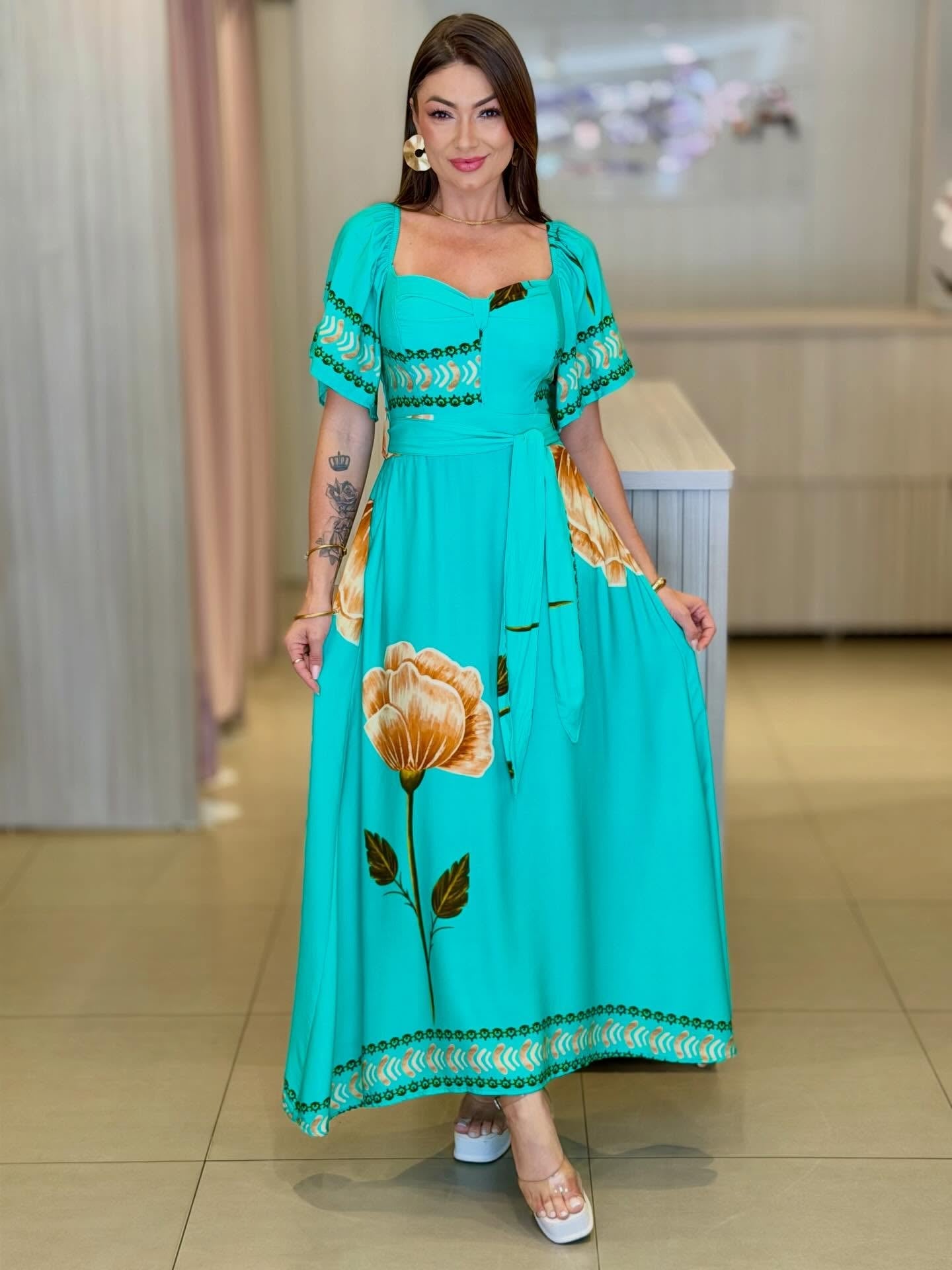 REF584 - Vestido Poá Clara